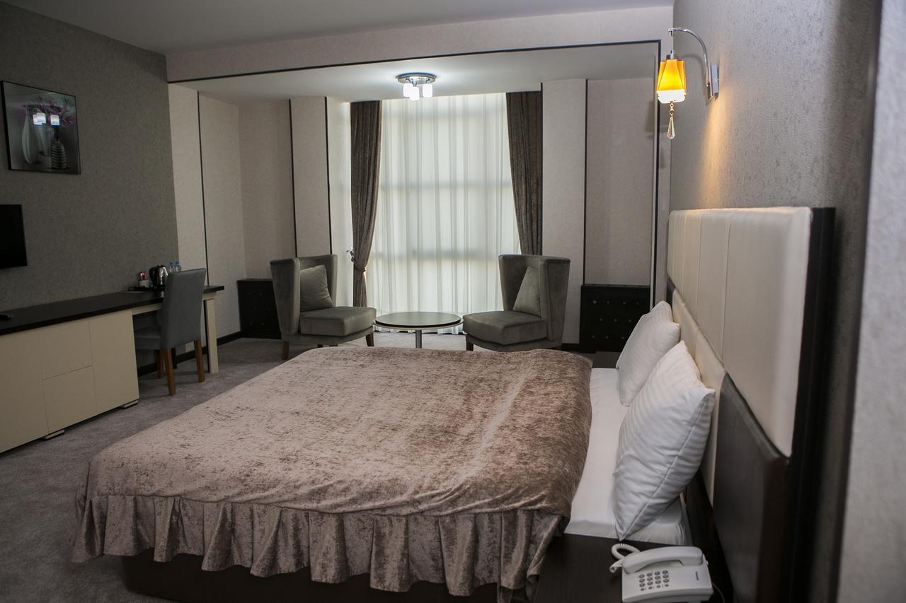Azalea Hotel Baku Ngoại thất bức ảnh