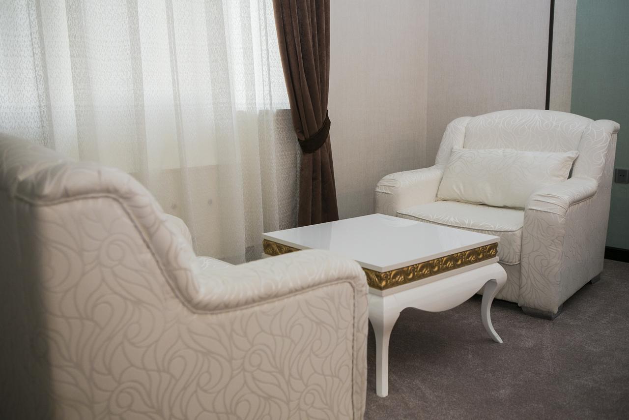 Azalea Hotel Baku Ngoại thất bức ảnh
