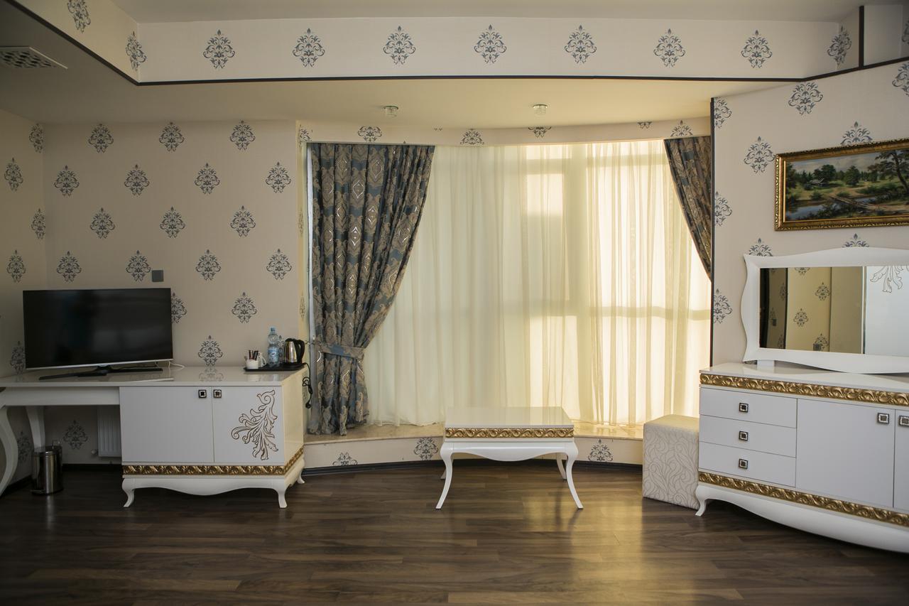 Azalea Hotel Baku Ngoại thất bức ảnh