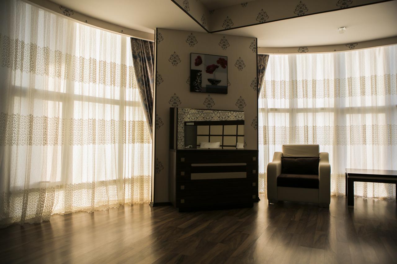 Azalea Hotel Baku Ngoại thất bức ảnh