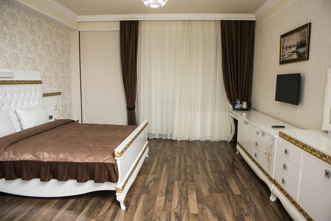 Azalea Hotel Baku Ngoại thất bức ảnh