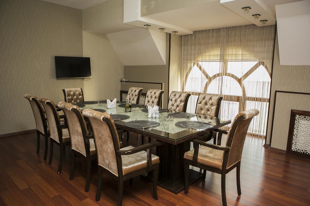 Azalea Hotel Baku Ngoại thất bức ảnh