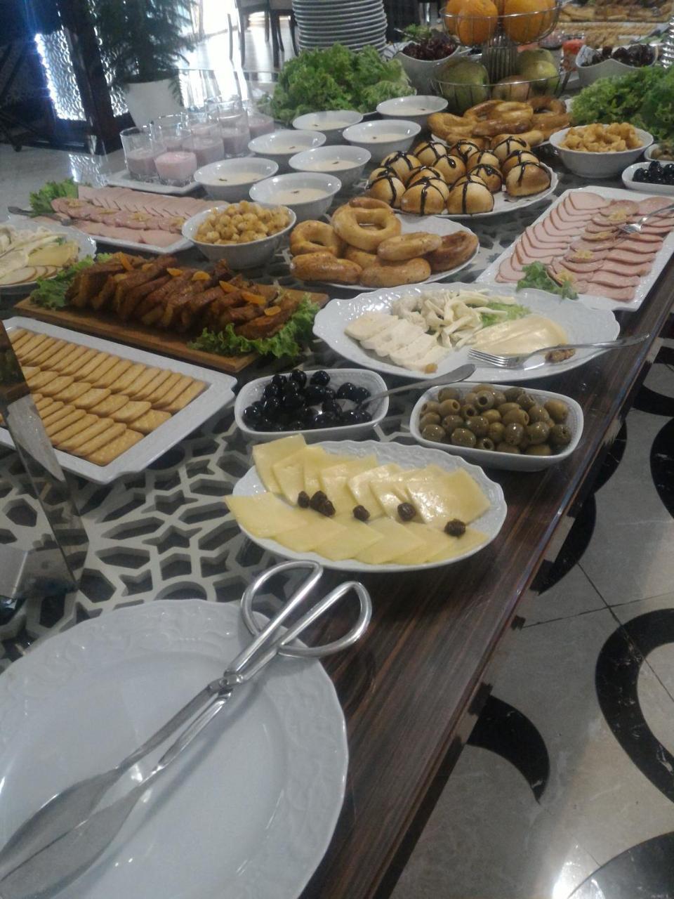 Azalea Hotel Baku Ngoại thất bức ảnh